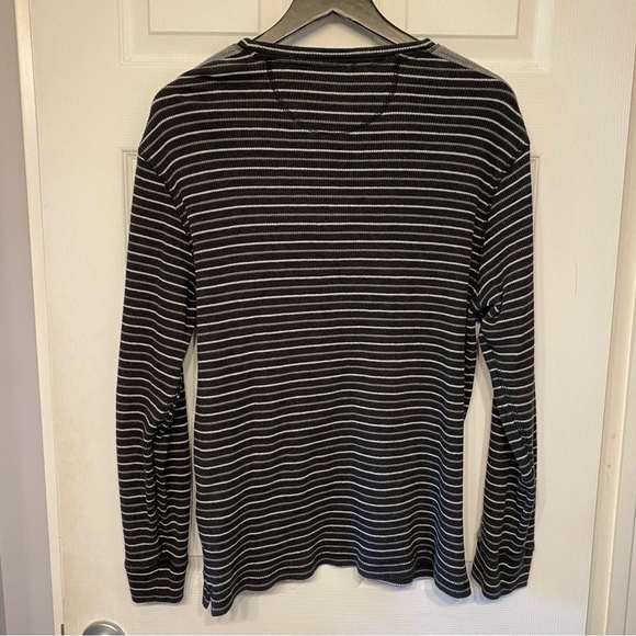 U.S. Polo Assn. Men's Black and Gray Striped Long Sleeve Tee - Picture 7 of 11